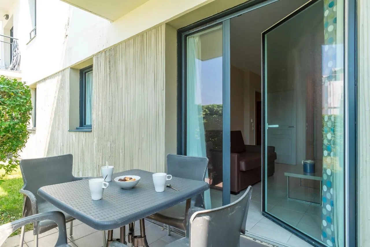 Apartment Les Thermes 404 - Appt Proche Plage Avec Piscine Partagee Concarneau
